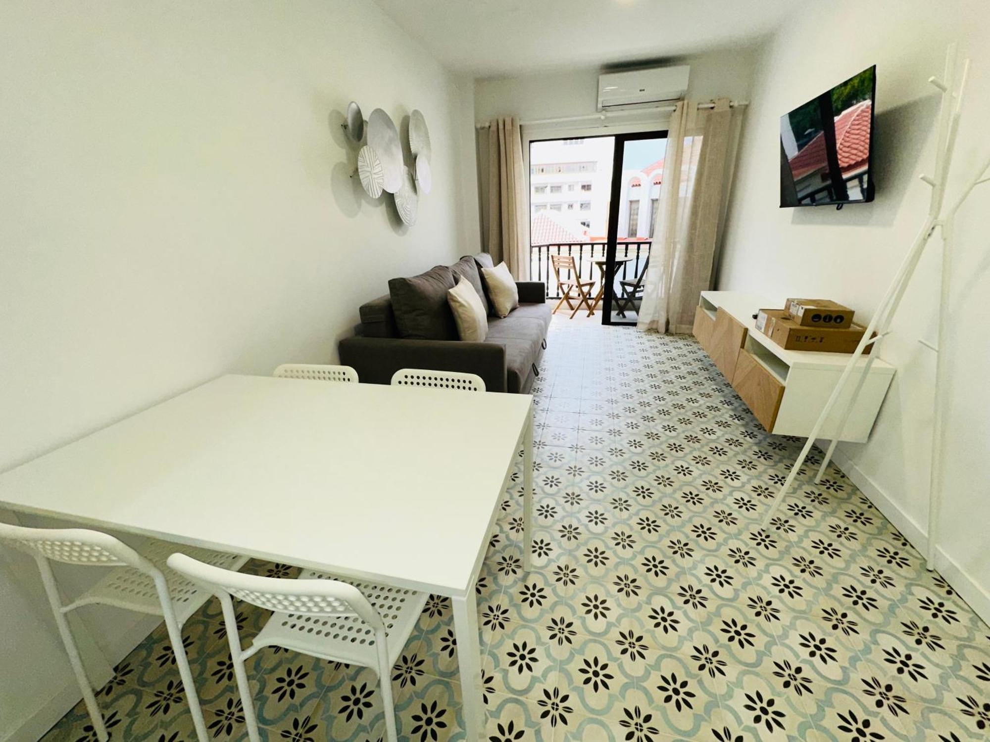 Central Flat Los Cristianos Square Guincho  Buitenkant foto